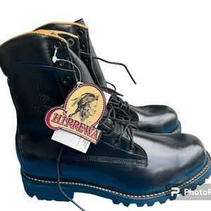 Chippewa boots 9.5 wide